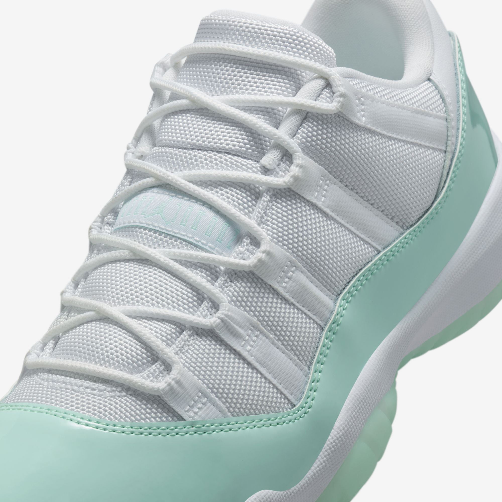 Wmns Air Jordan Retro 11 Low