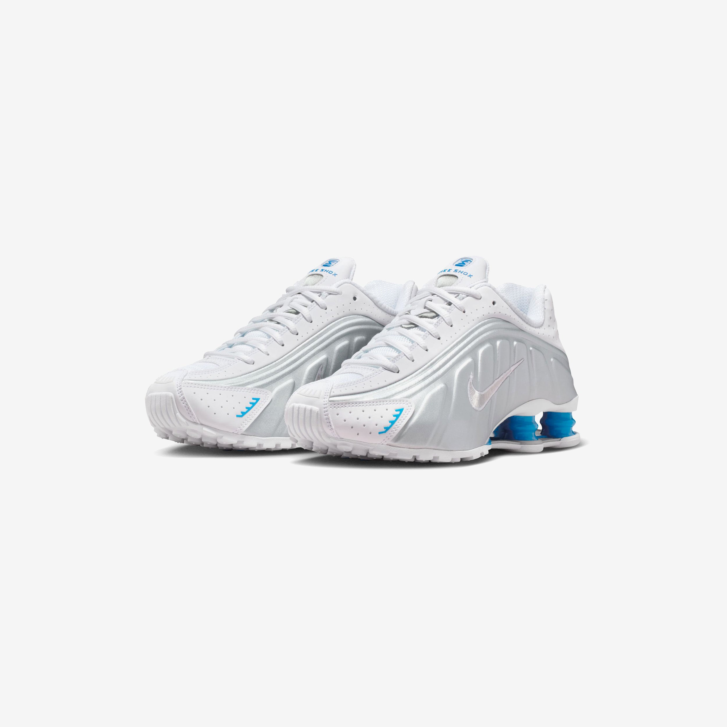 Wmns Shox R4