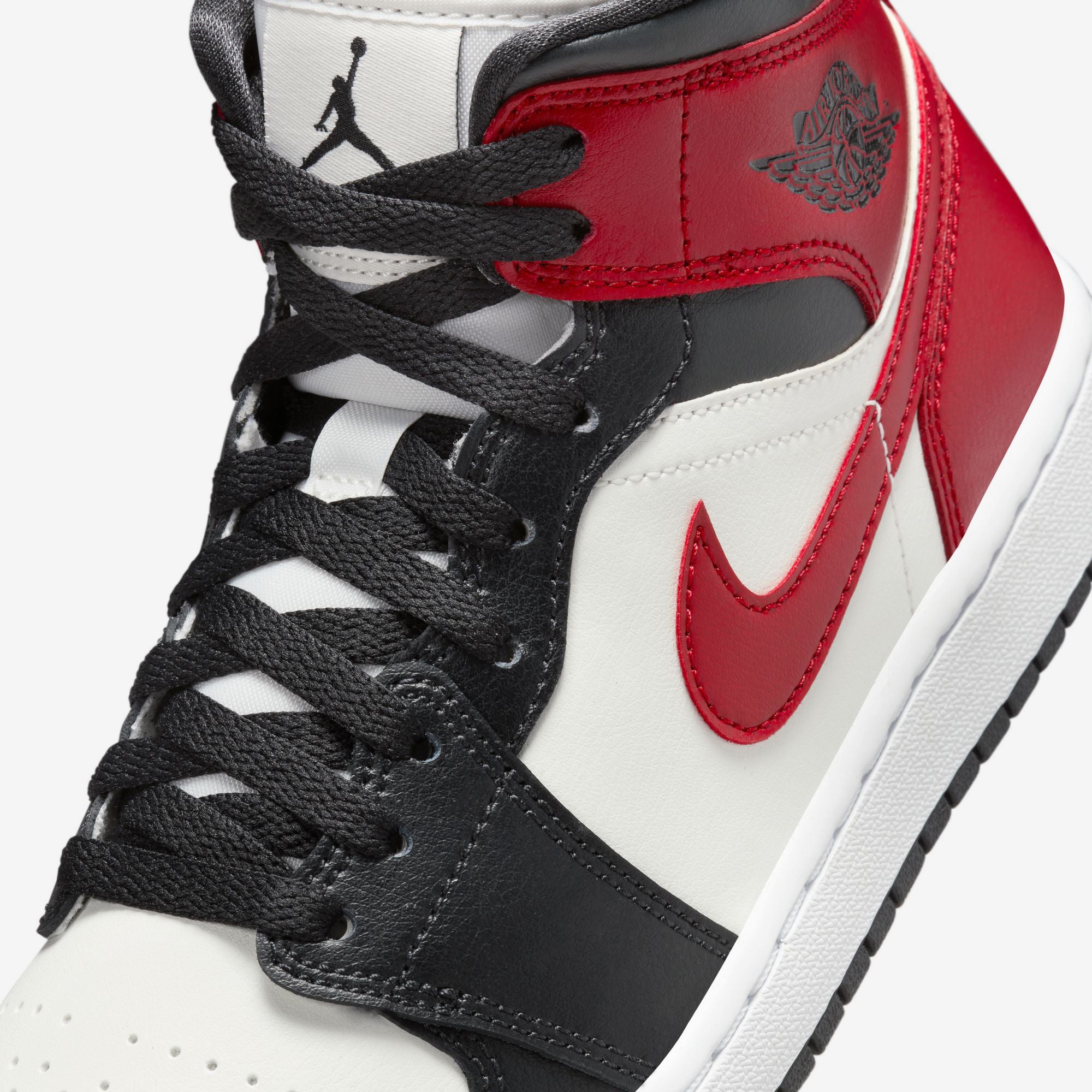 Wmns Air Jordan 1 Mid