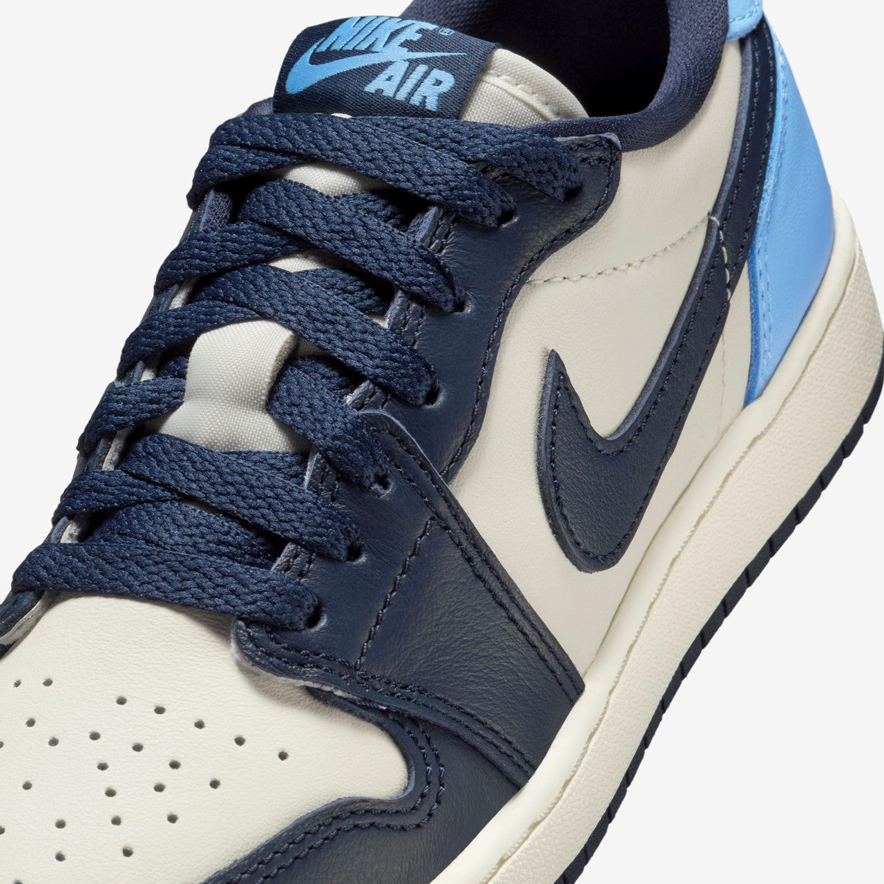 Air Jordan 1 Low OG (GS) | CZ0858-400