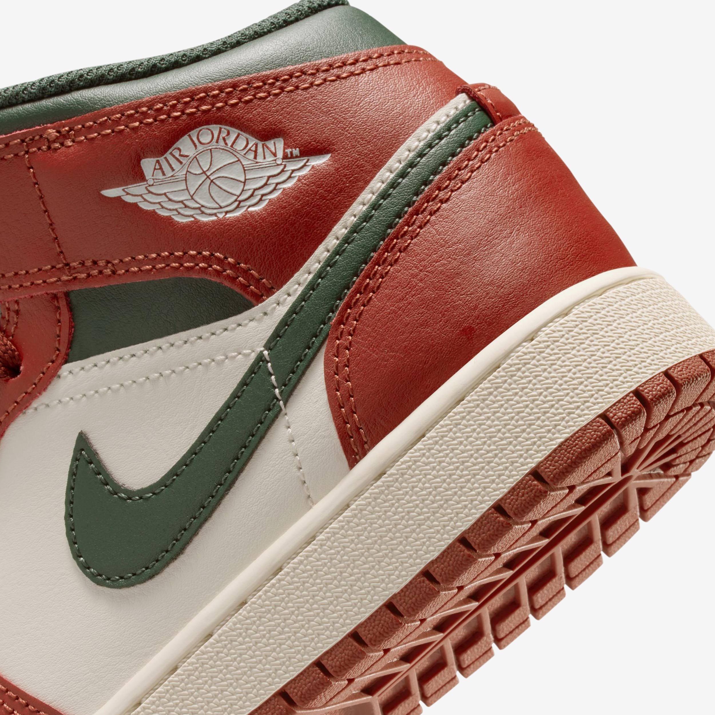 Air Jordan 1 Mid (GS)