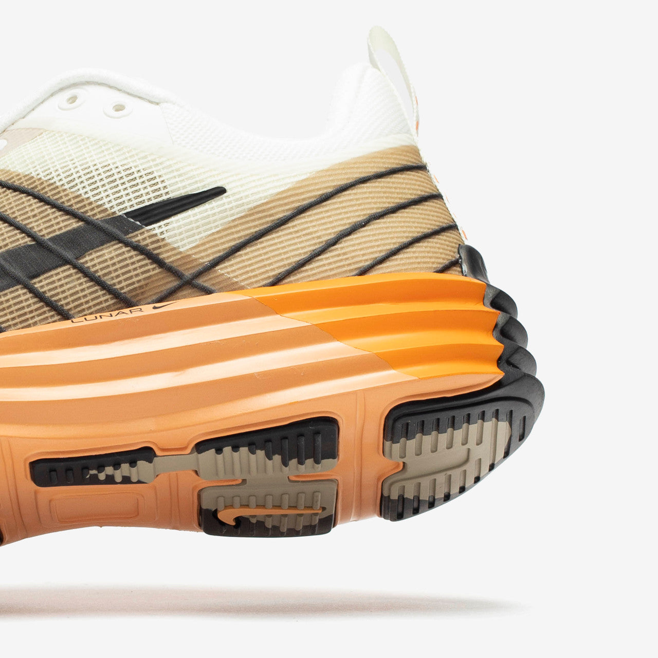 Lunar Roam | DV2440-101