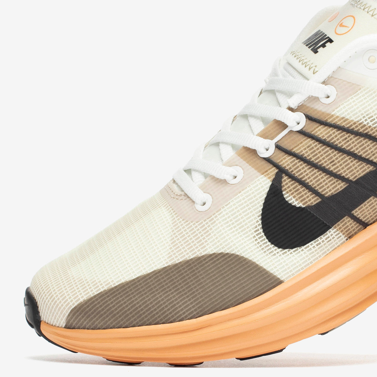 Lunar Roam | DV2440-101