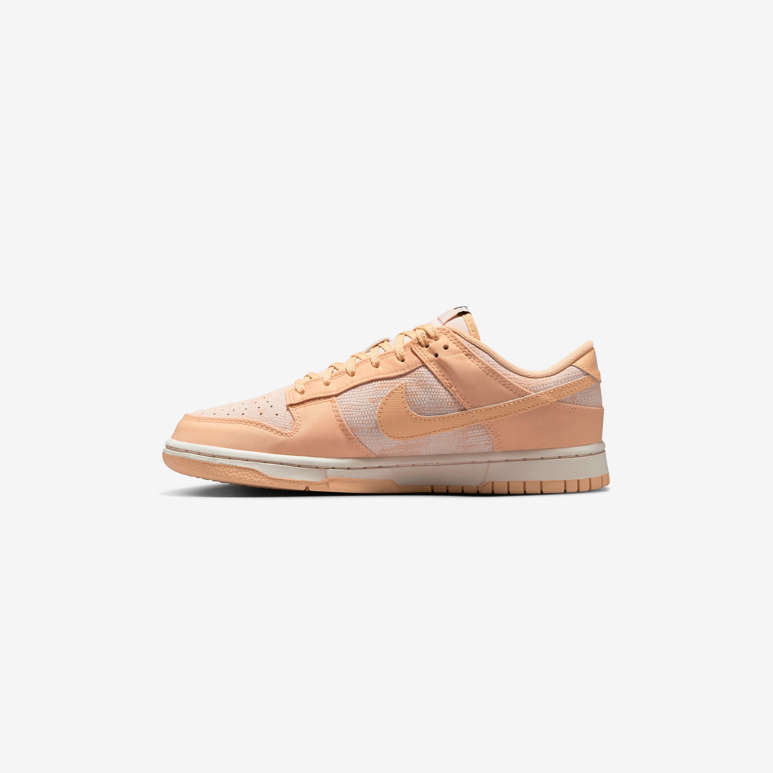 Wmns Dunk Low