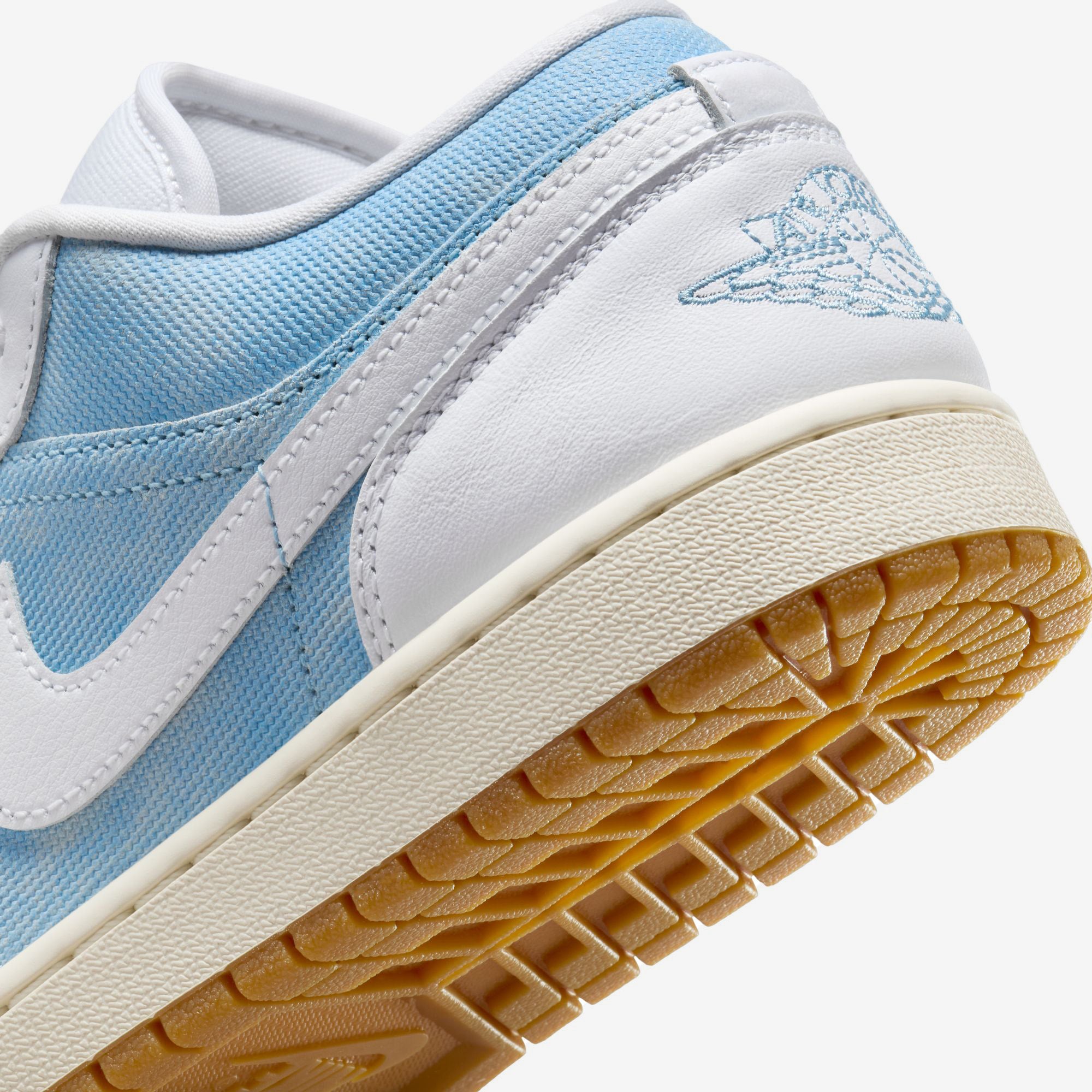 Wmns Air Jordan 1 Low SE