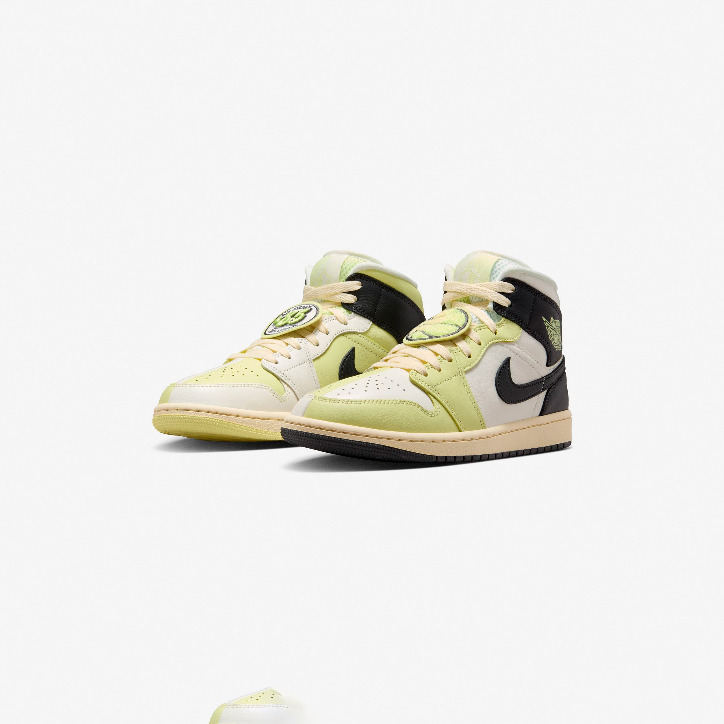 Wmns Air Jordan 1 Mid SE