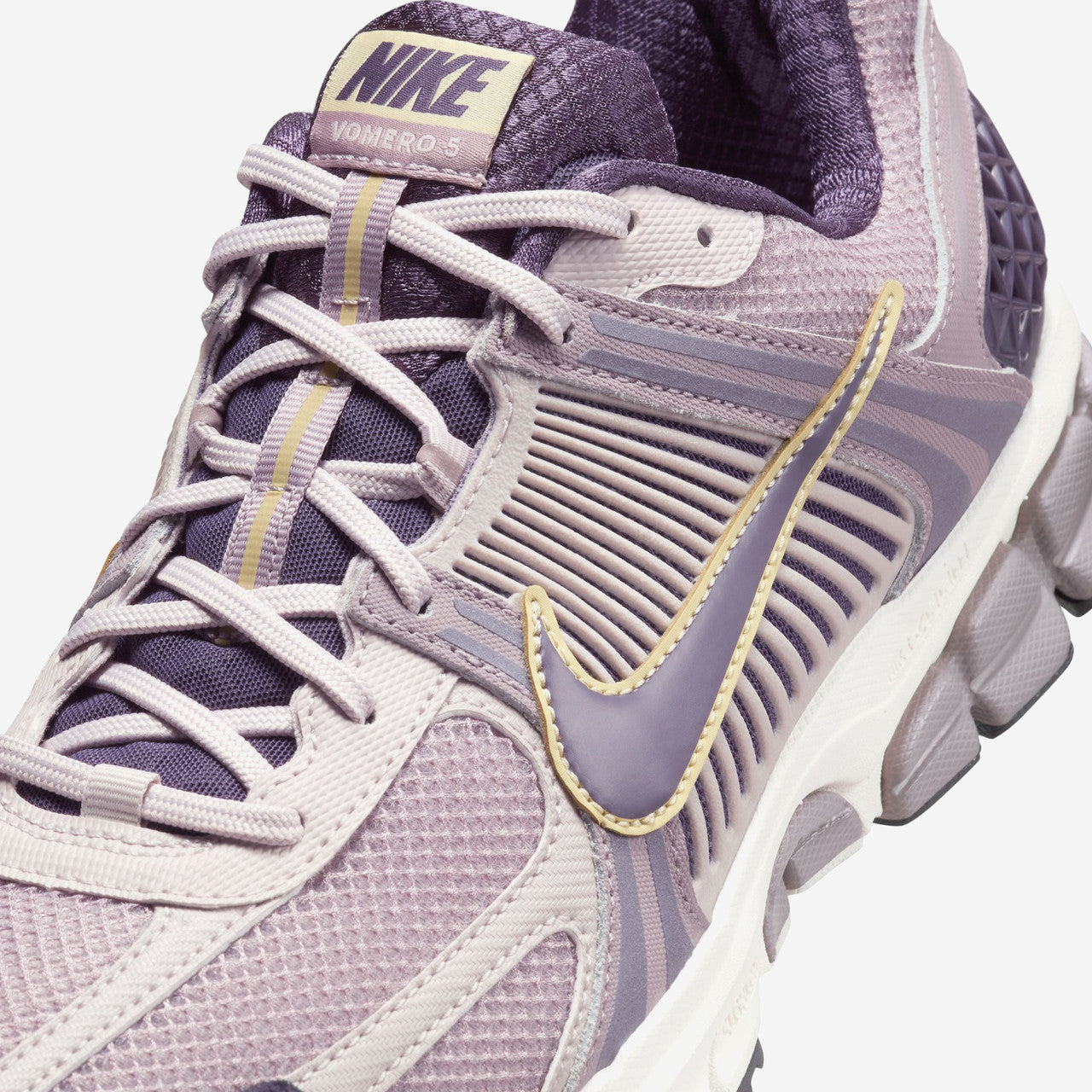 Zoom Vomero 5 | HQ3643-019