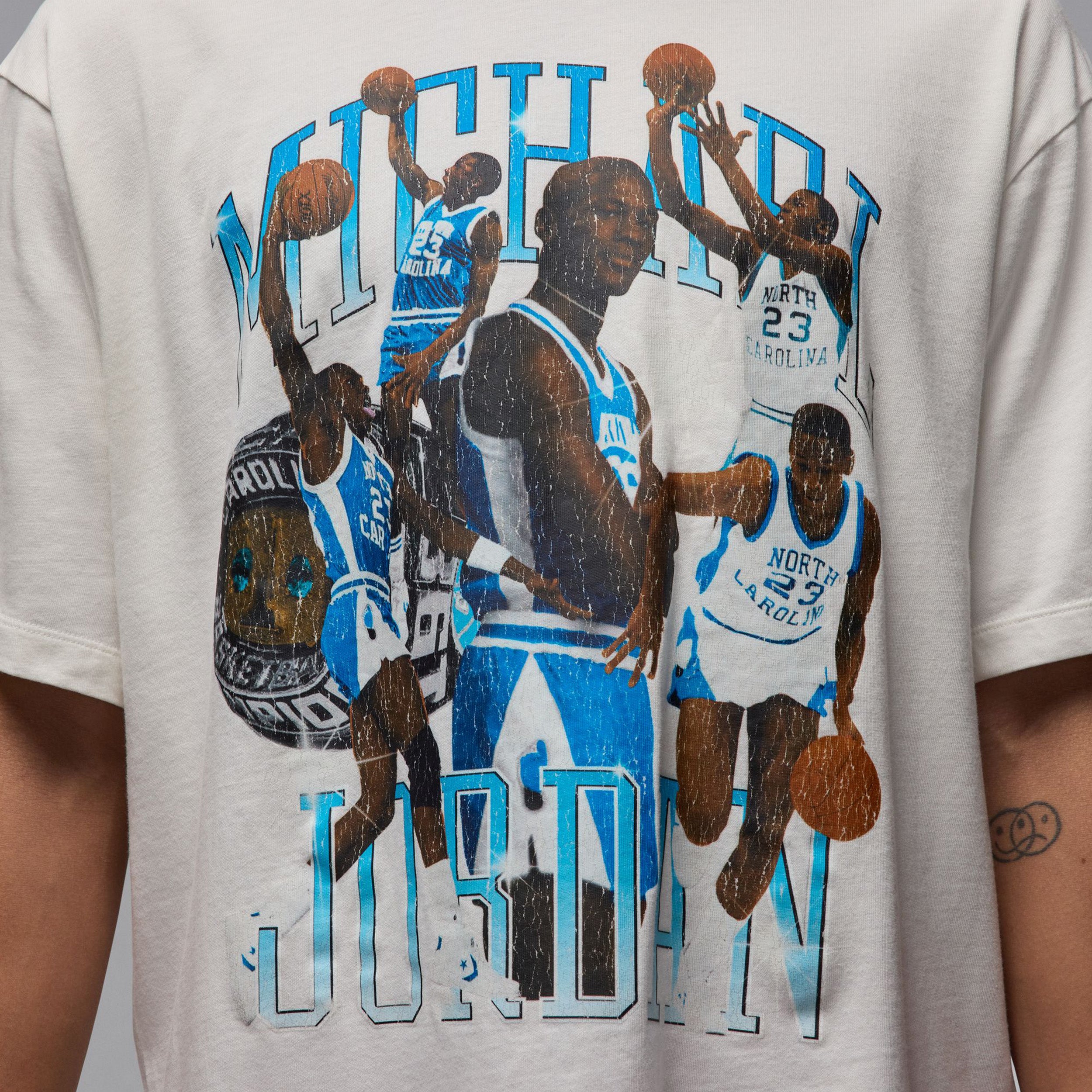 Unc Graphics Tee