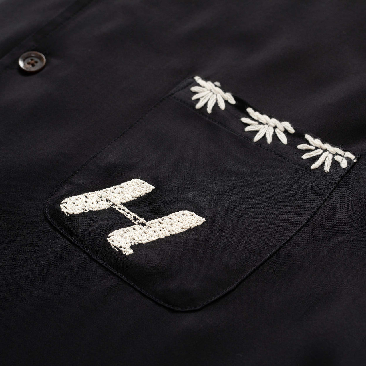 Palm Stitch Long Sleeve Button Up | HTG240330-BLA