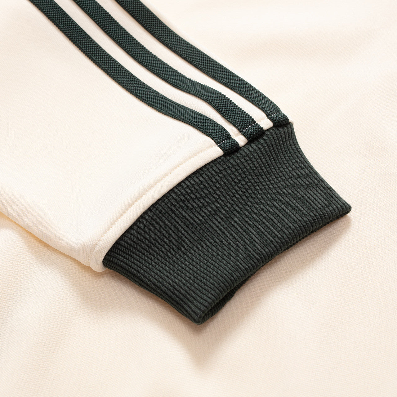 Track Top x SNS | IZ3138