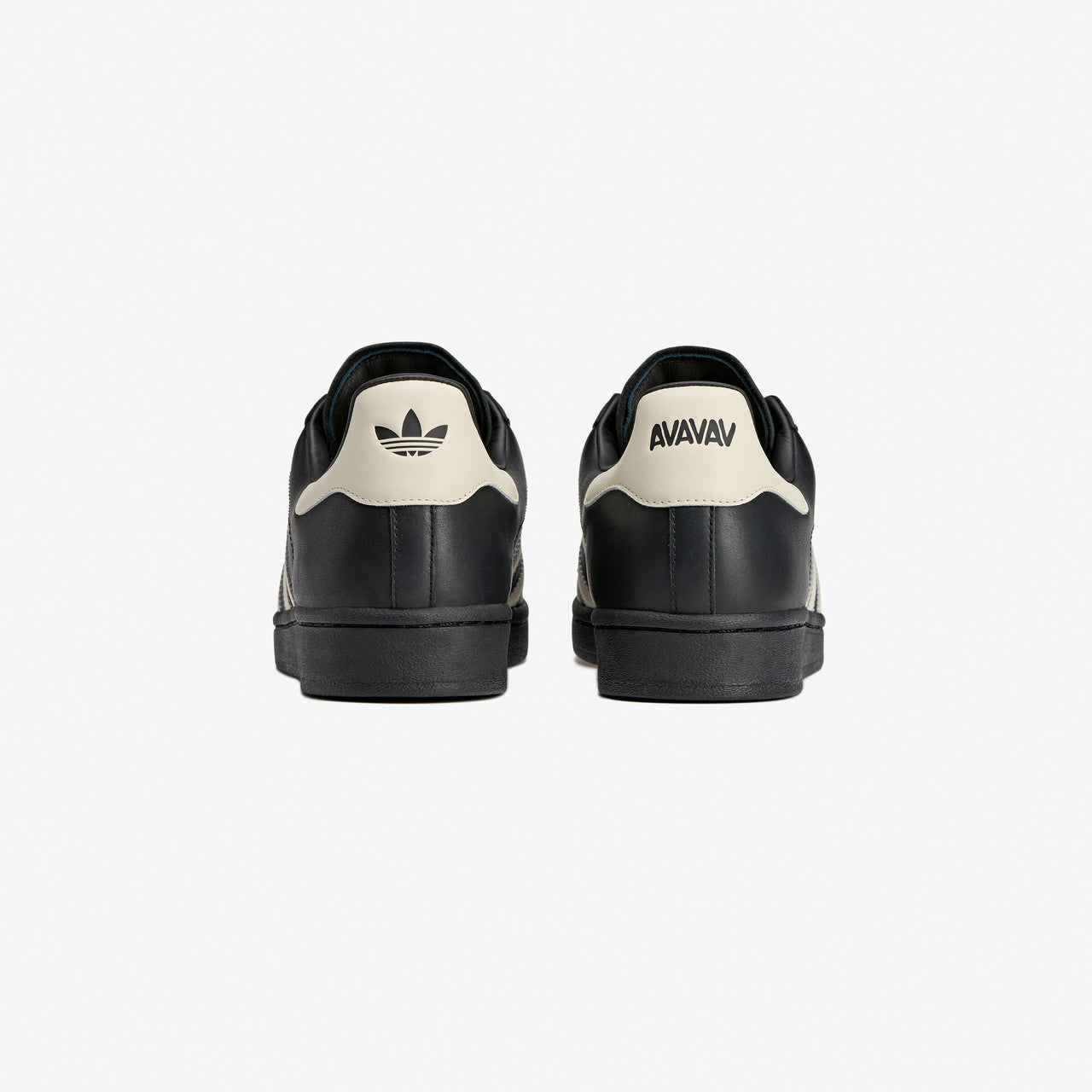 Wmns Superfinger Superstar x Avavav | JP7141