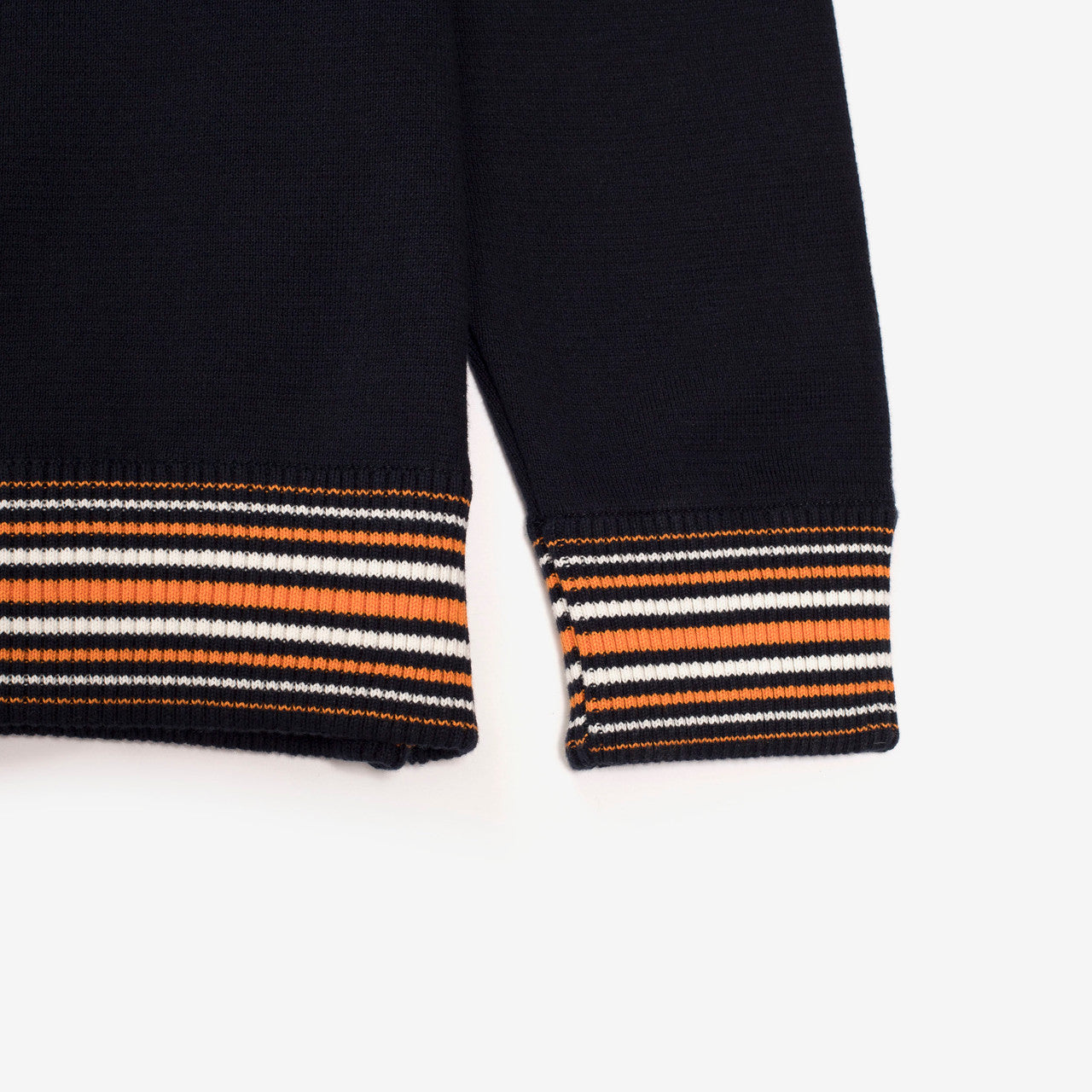 Zipped Knitted Track Jacket | SNS-104002