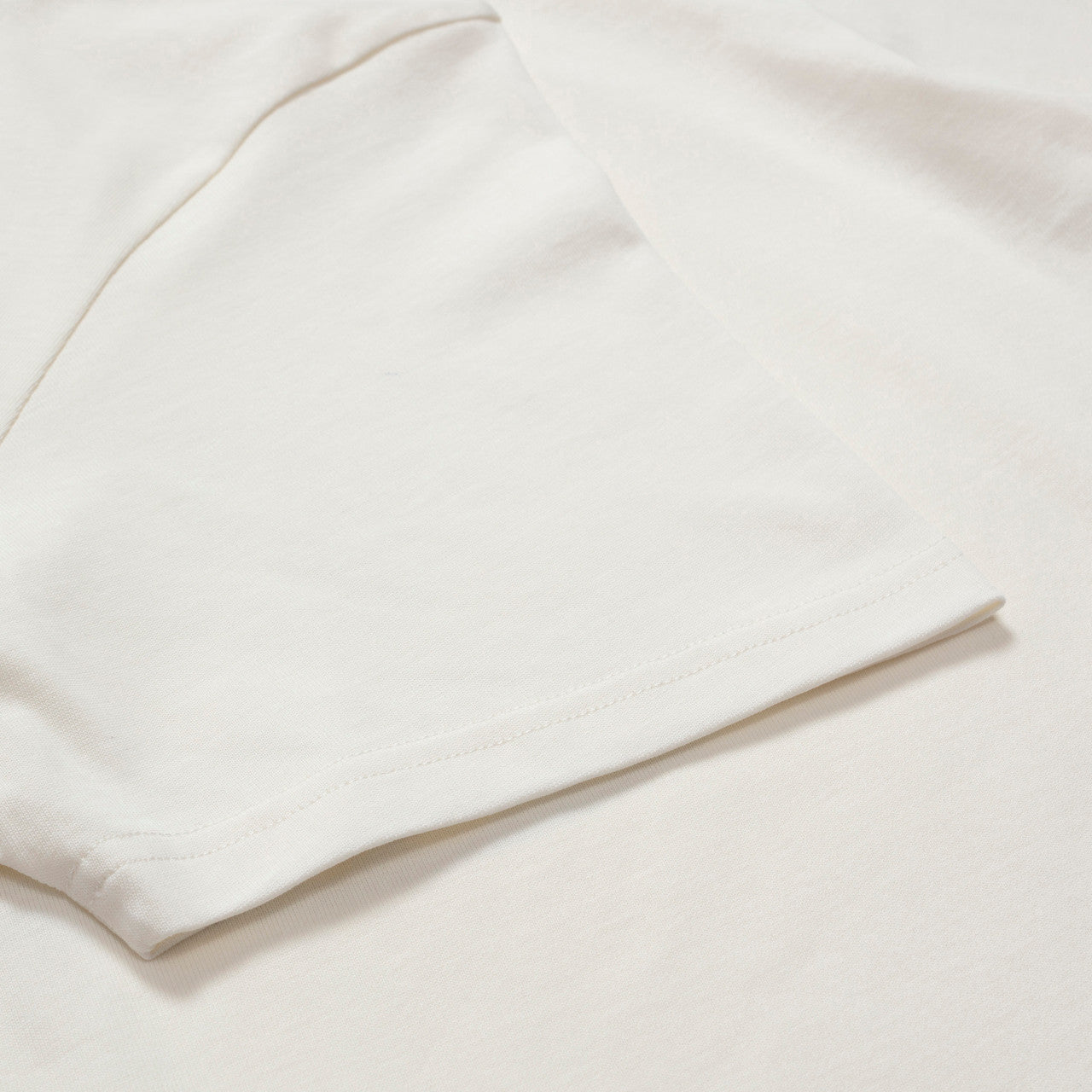 Globe Tee | SNS-1153-0200