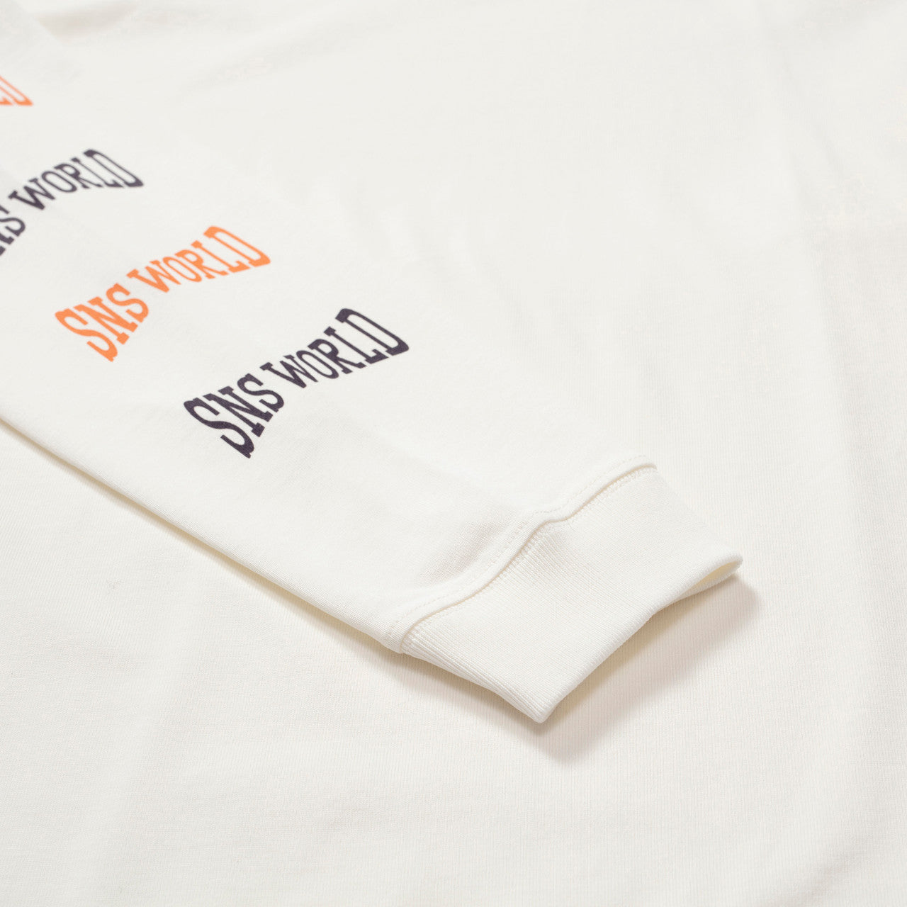 Squeeze Long Sleeve Tee | SNS-1157-0200