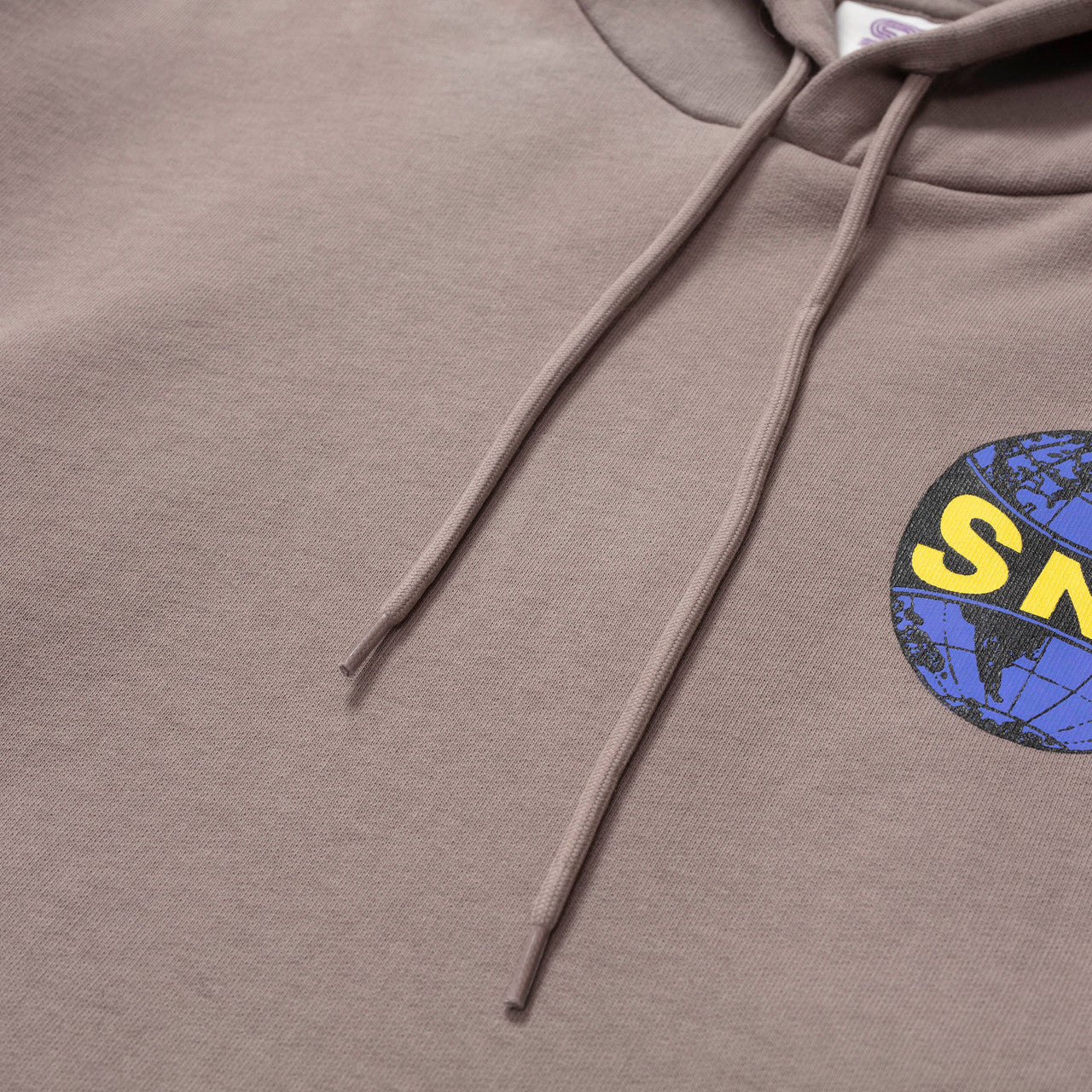 Globe Hoodie | SNS-1294-6100