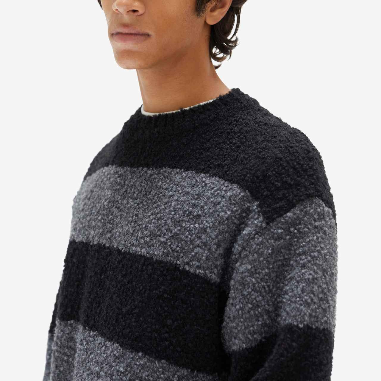 Striped Boucle Knit Crewneck | SNS-3720-5700