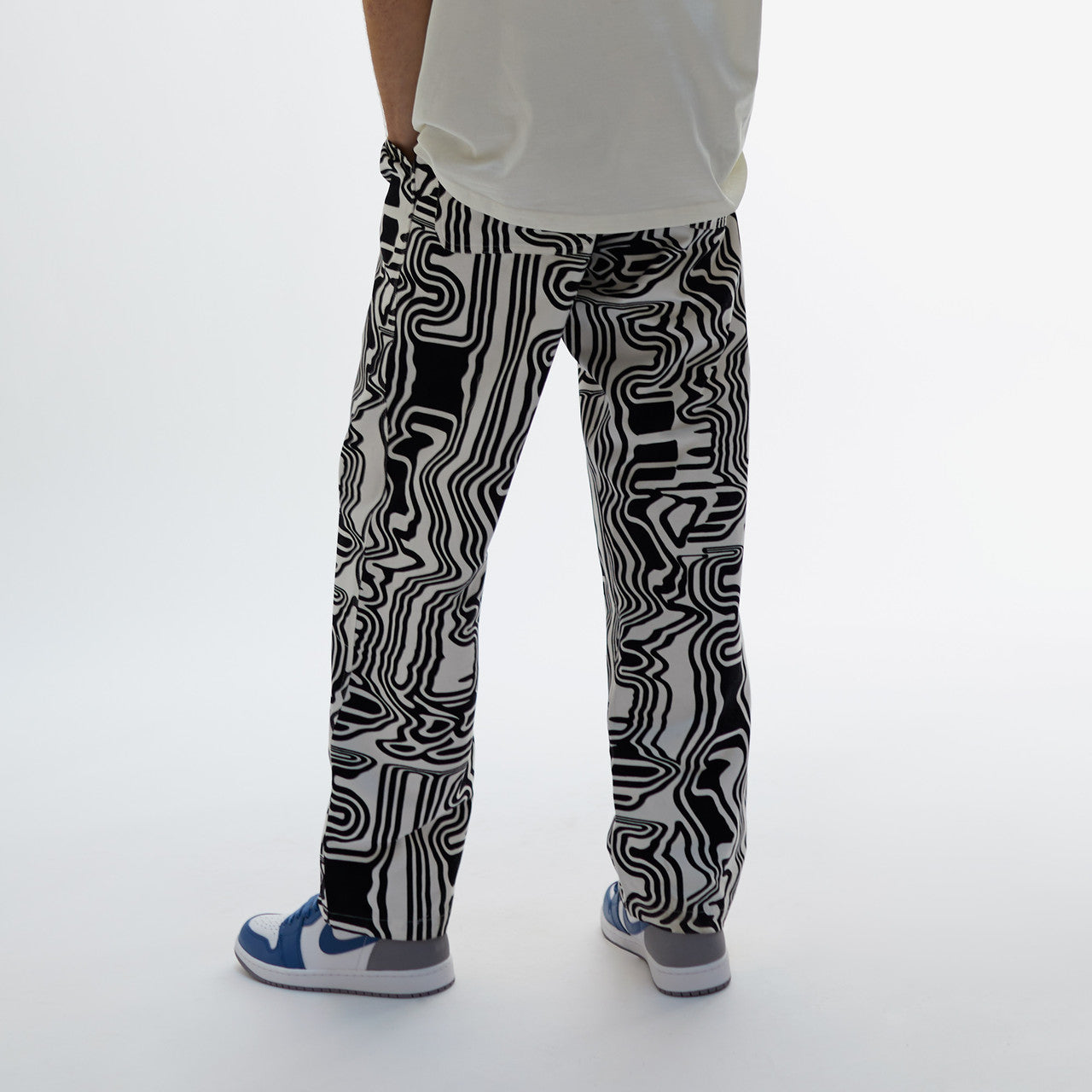 Distorted Straight Leg Pant | SNS-4132-0200