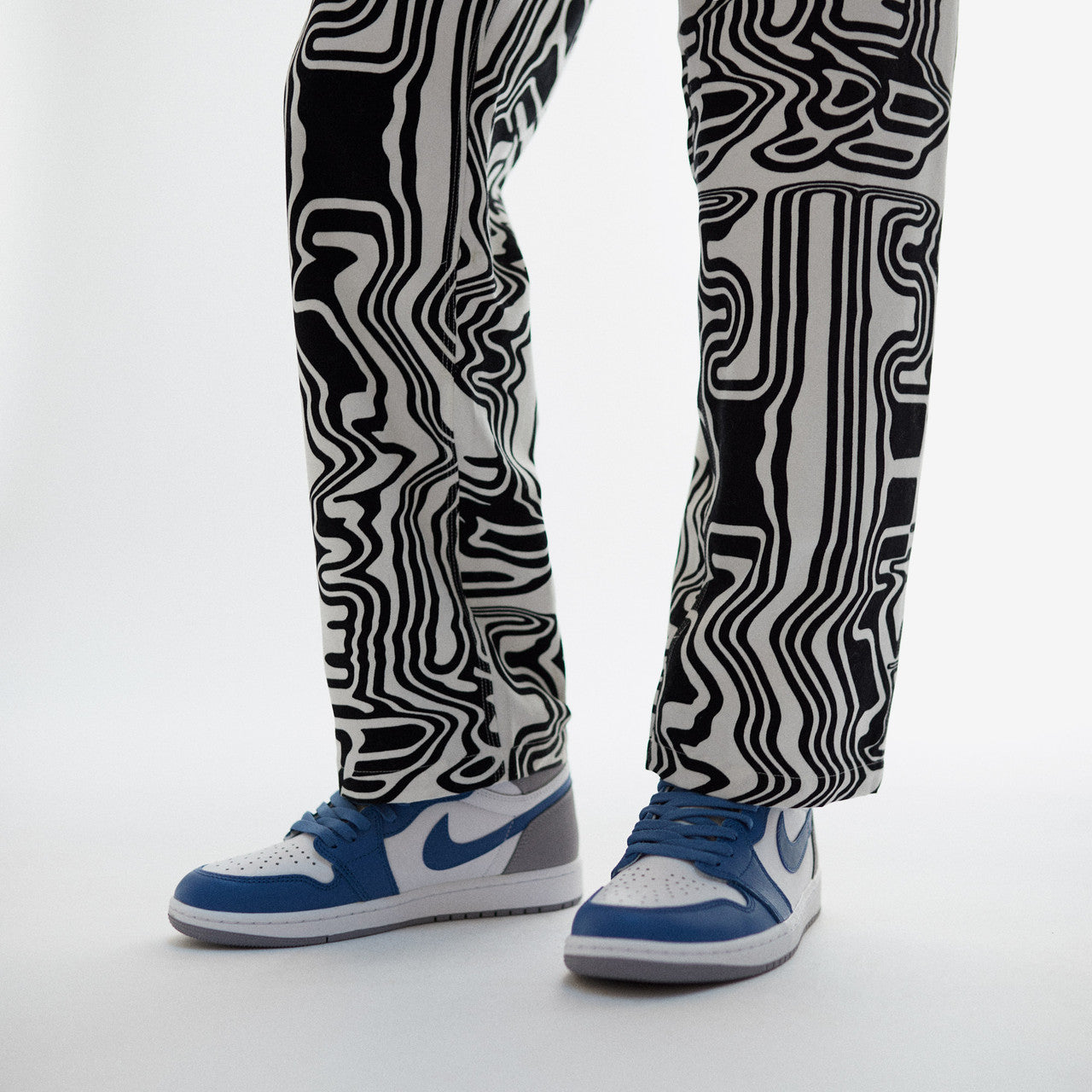 Distorted Straight Leg Pant | SNS-4132-0200