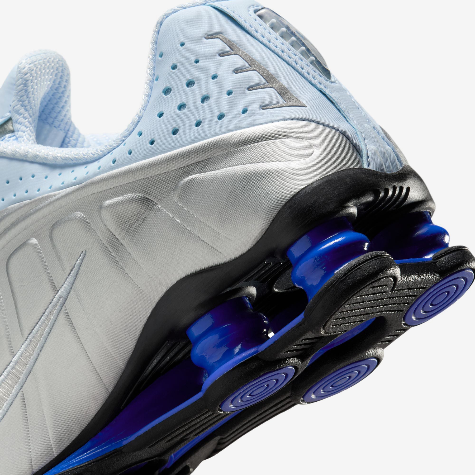 Wmns Shox R4