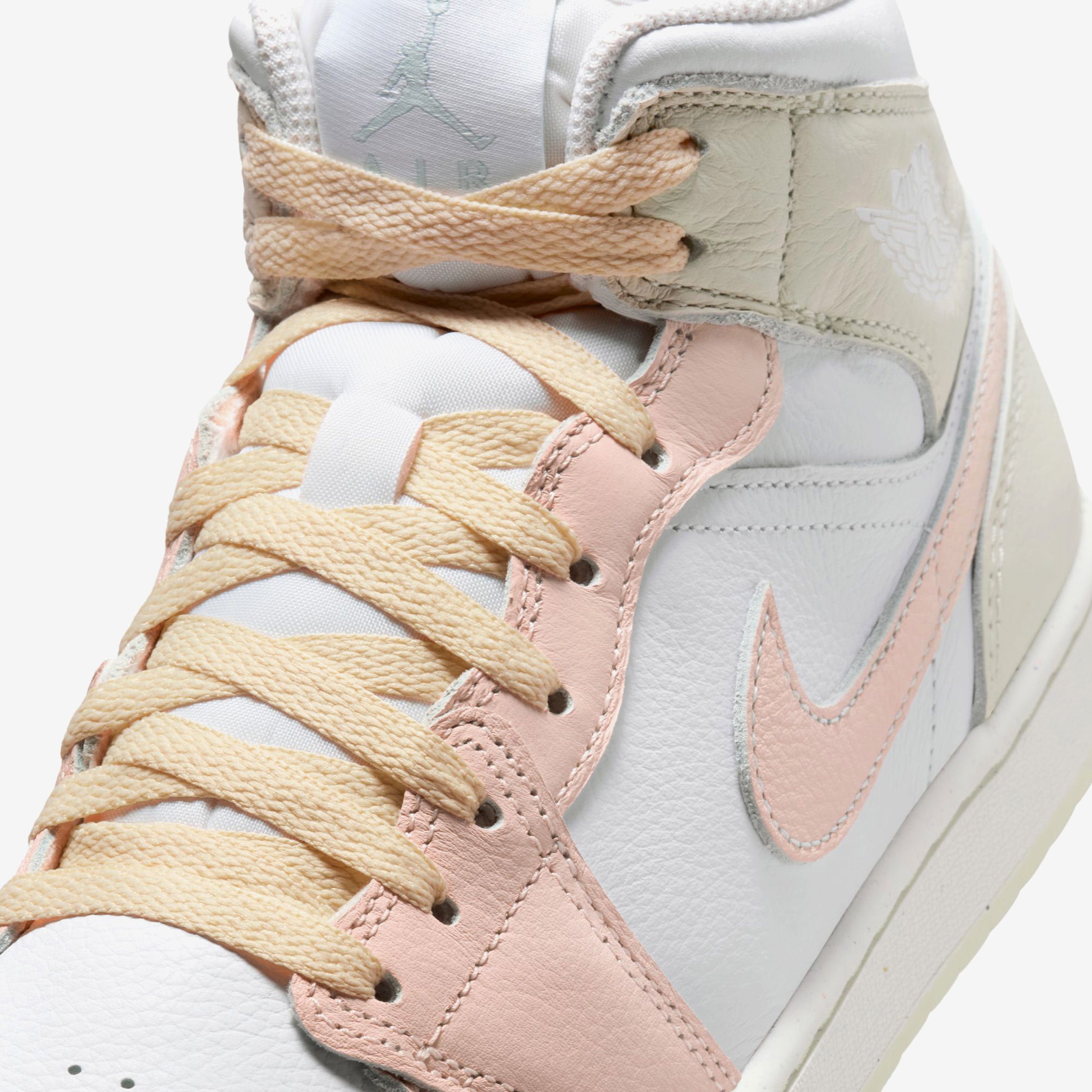 Air Jordan 1 Mid SE