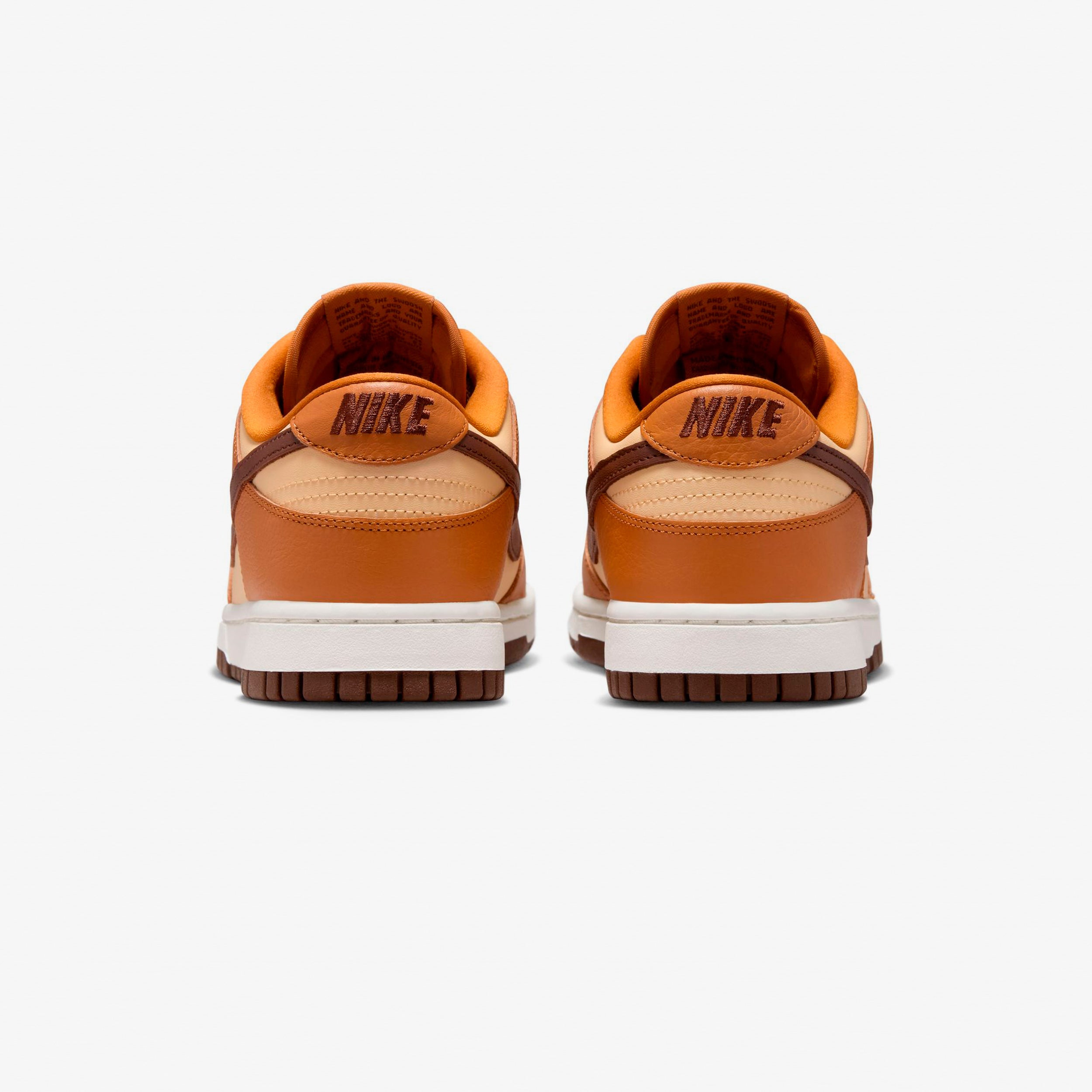 Dunk Low SE