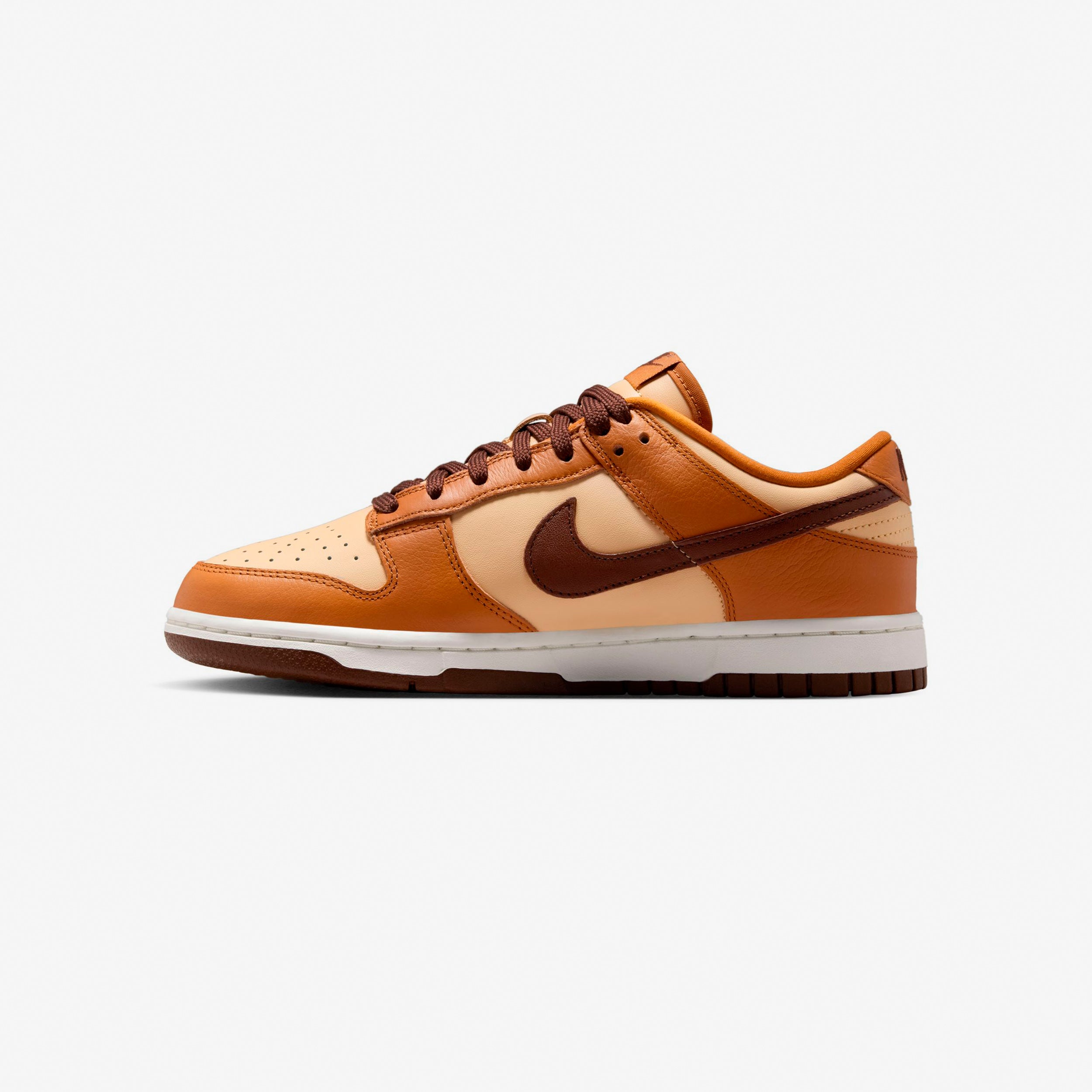 Dunk Low SE