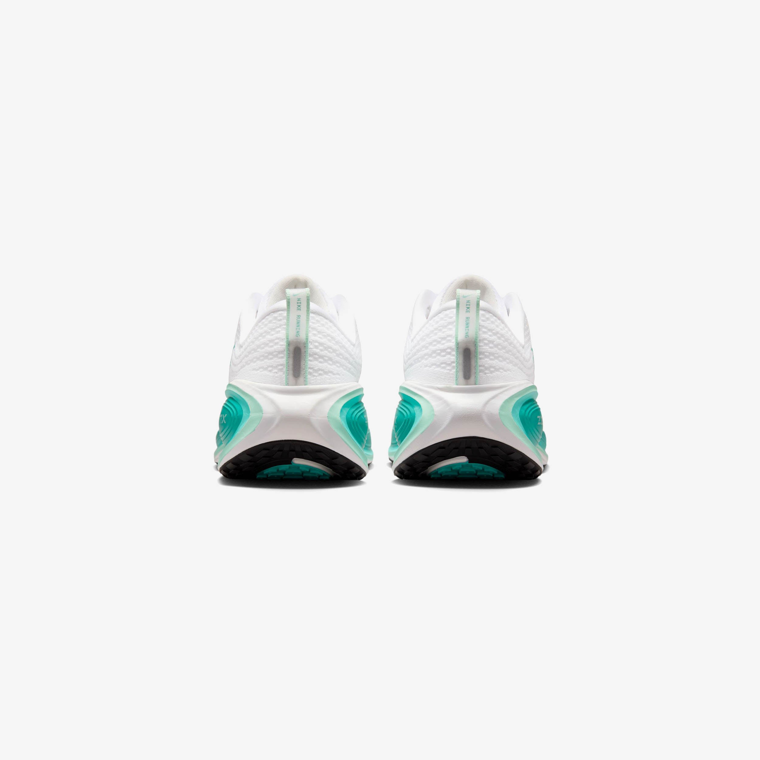 Wmns Vomero Plus