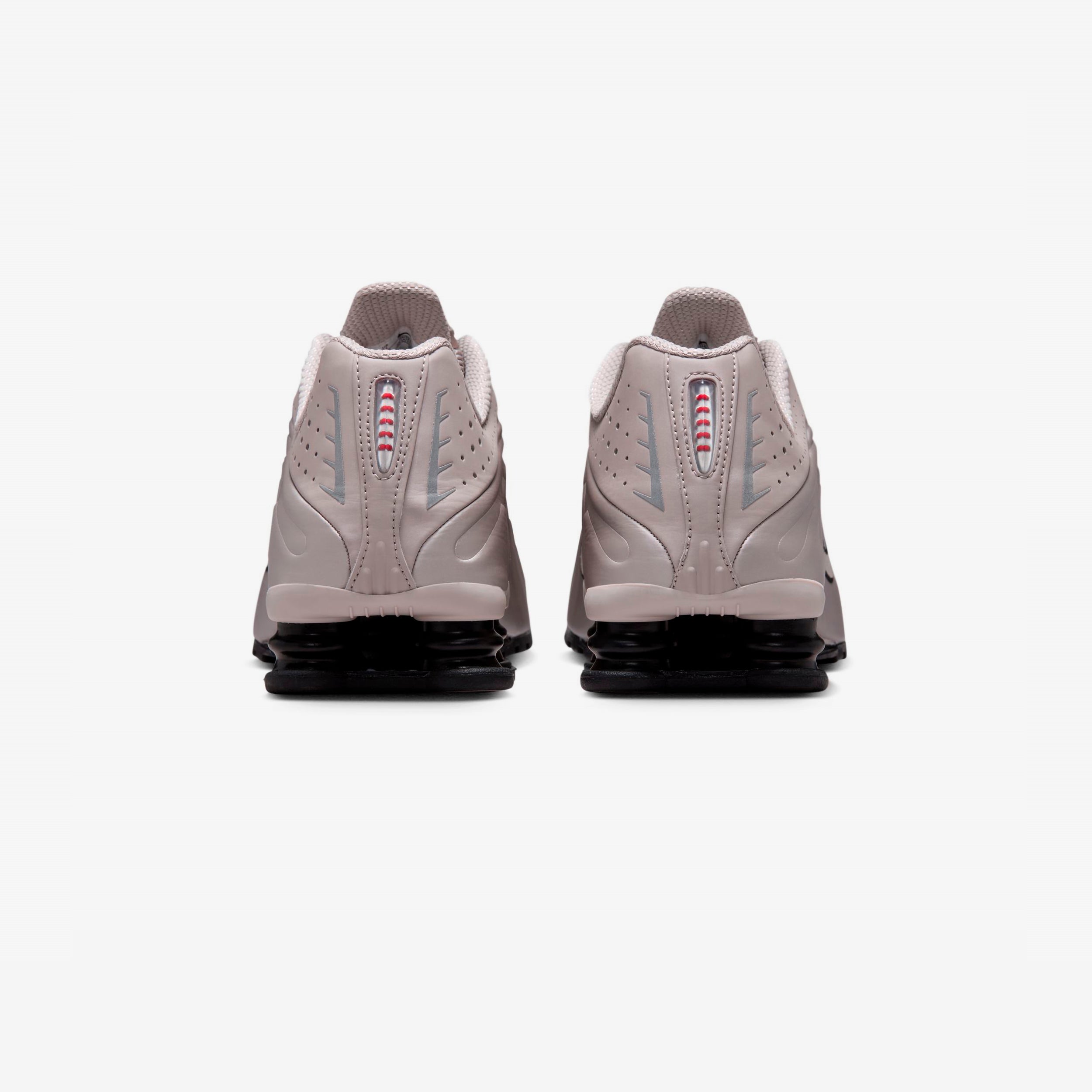 Shox R4