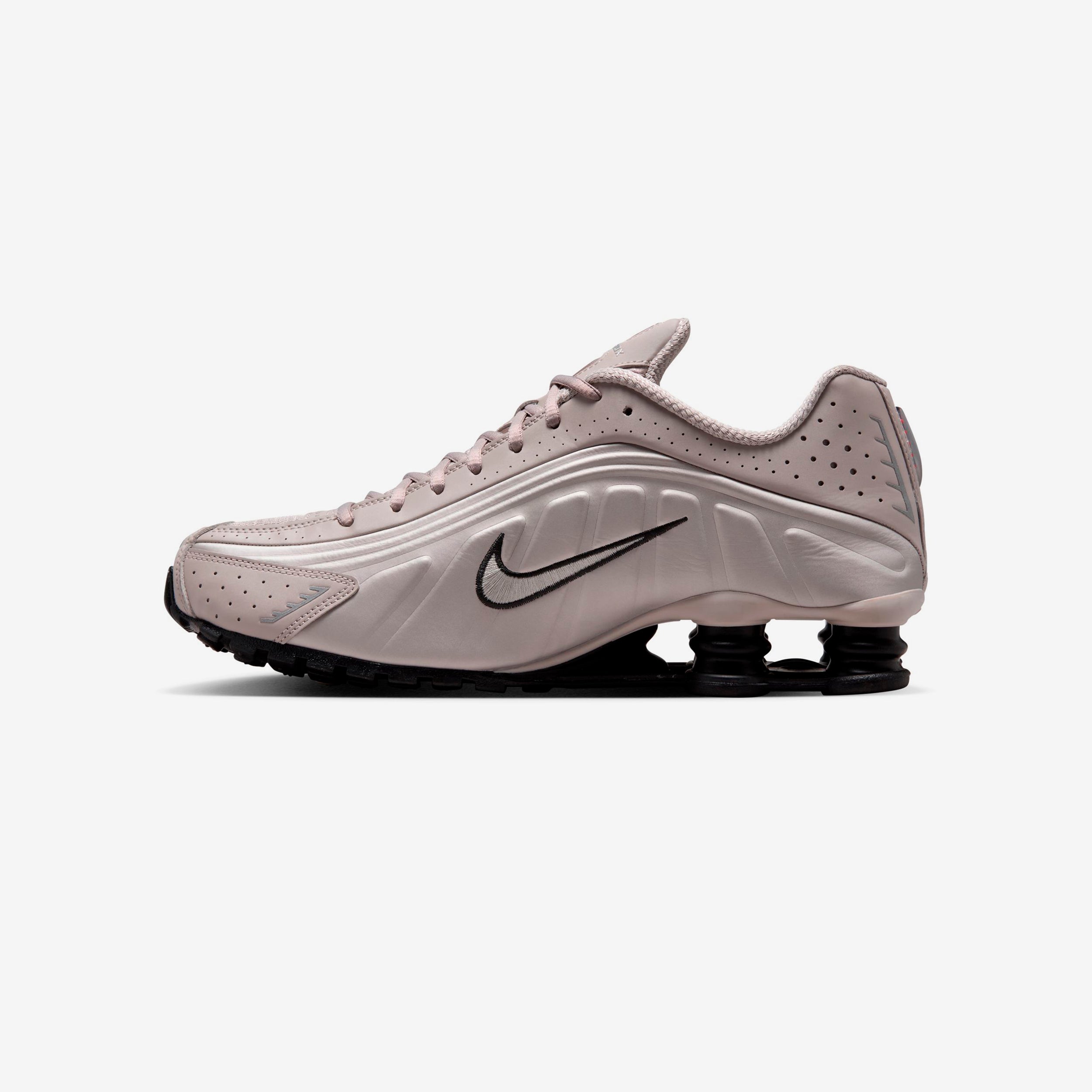 Shox R4