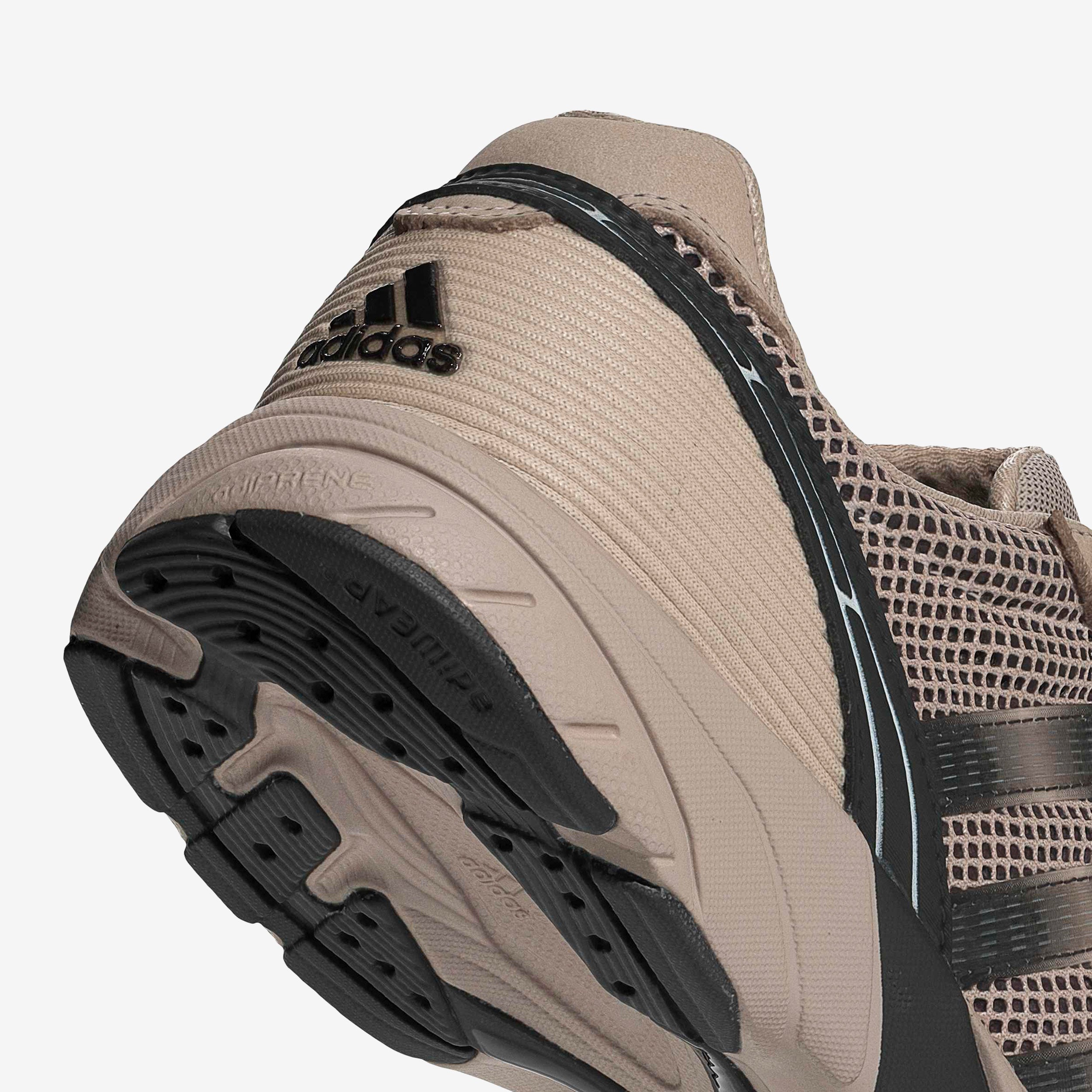 Wmns Adizero Adios OG