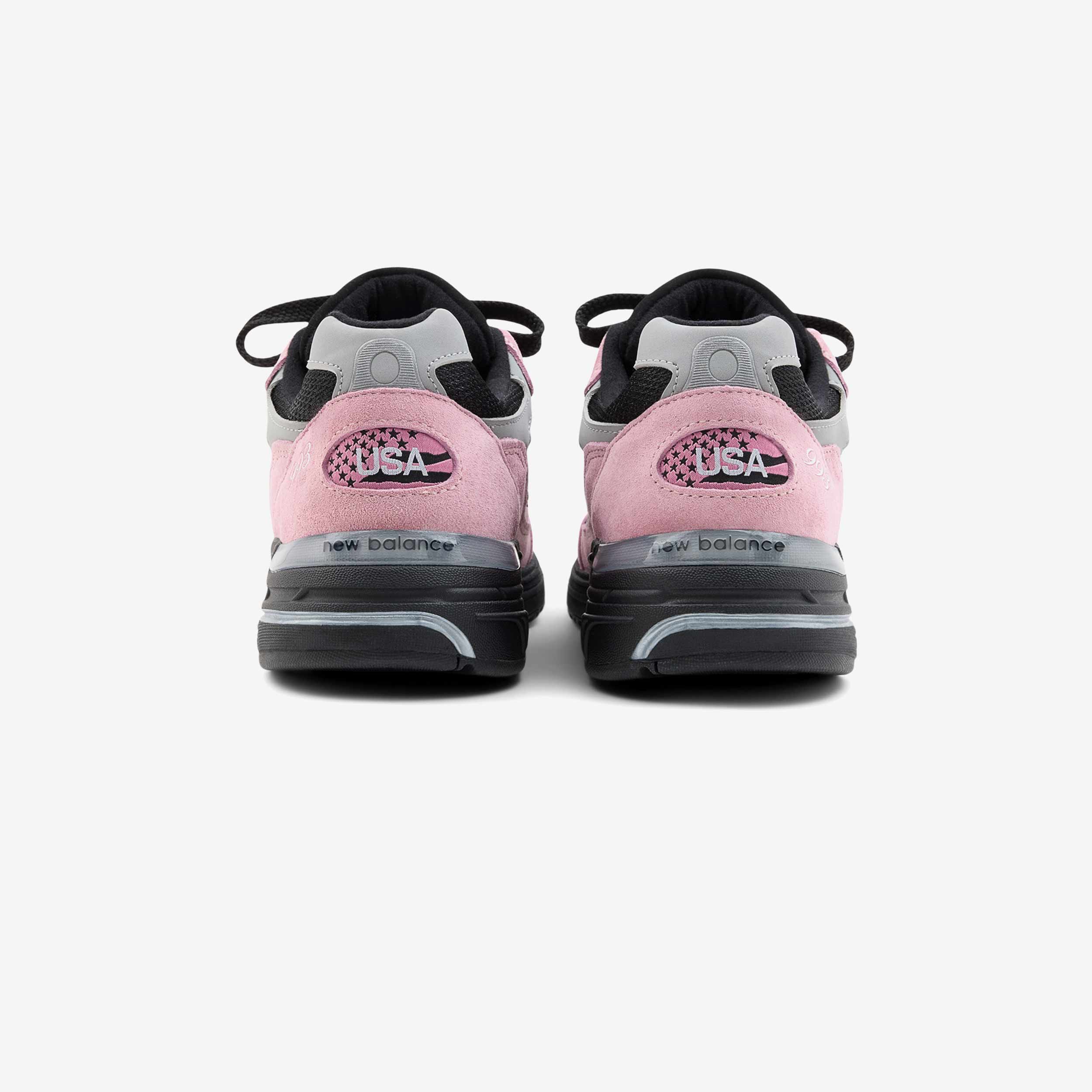 993
